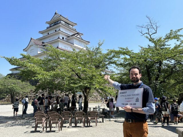 鶴ヶ城外国語ガイドのお知らせです！
