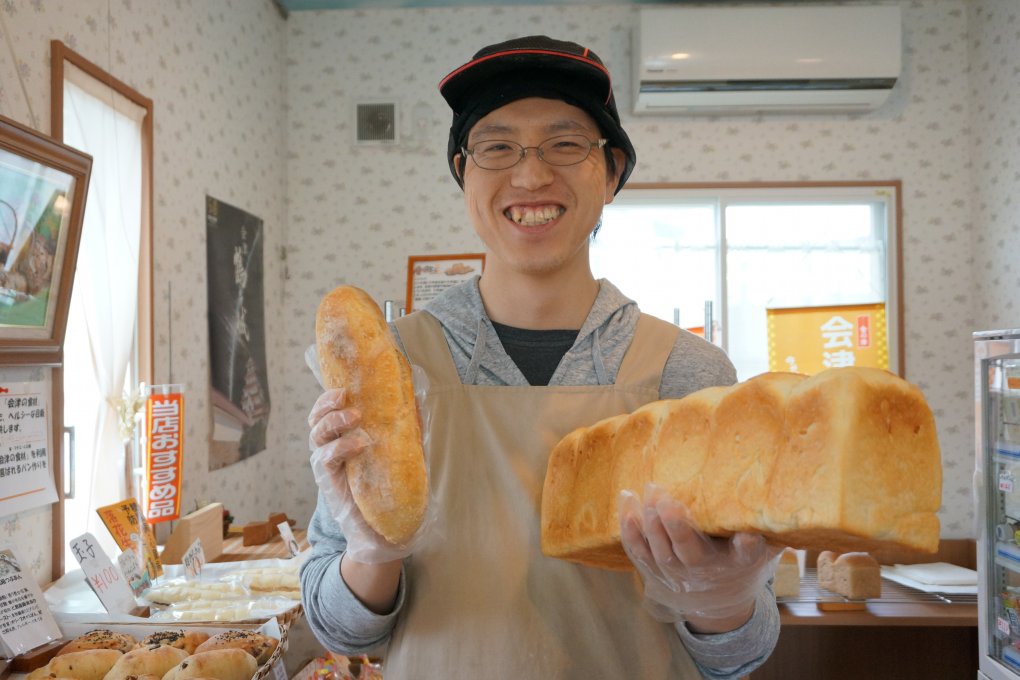 店長イチオシ！　バゲット・香る食パン