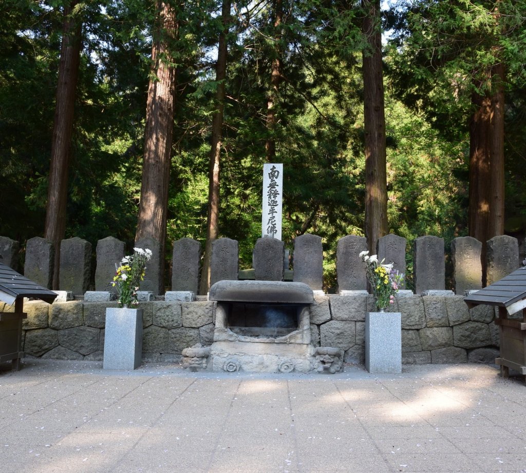 白虎隊十九士の墓