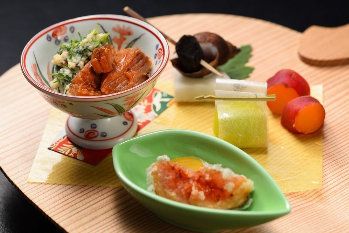 細やかな技に料理人の腕を感じる前菜。細やかな技に料理人の腕を感じる。