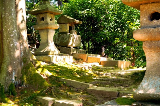 御薬園（会津藩主の庭園）内「朝日神社」