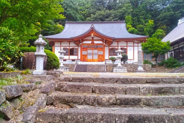天寧寺・近藤勇の墓