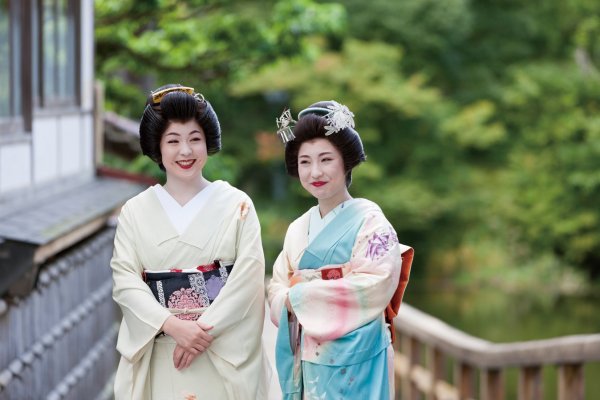 華やぎの芸妓文化　東山芸妓の艶やかさ