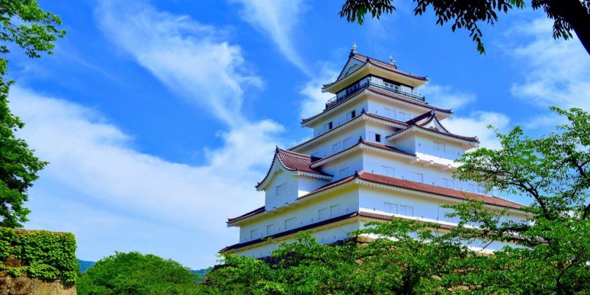 鶴ヶ城を見る 特集 会津若松の公式観光情報サイト 会津若松観光ナビ